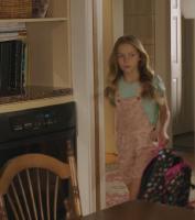 Girl 12yo wearing rose overall in US movie "Un ange aux 2 visages" (french title) (1)
