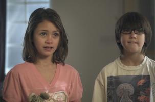 Boy and girls in movie "Un souhait pour Noël" (2011)  (1)