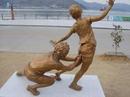 South Korea, the Yeosu Odong Island sculpture festival - by unknown sculptor