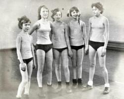 [History] USSR basketball schoolgirls (in black panties) | СССР баскетбол школьницы (в черных трусиках)