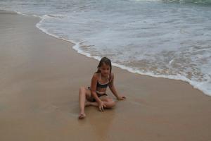 8yo beachgirl