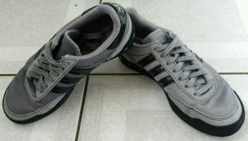 Boys Adidas Sneaker - Trainers grey black