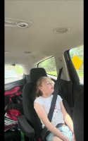 Mädchen im Auto