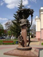 Russia, Orel (monument to composer Kalinnikov, opened in 2009) - a boy sculpted by Leonid Bugay